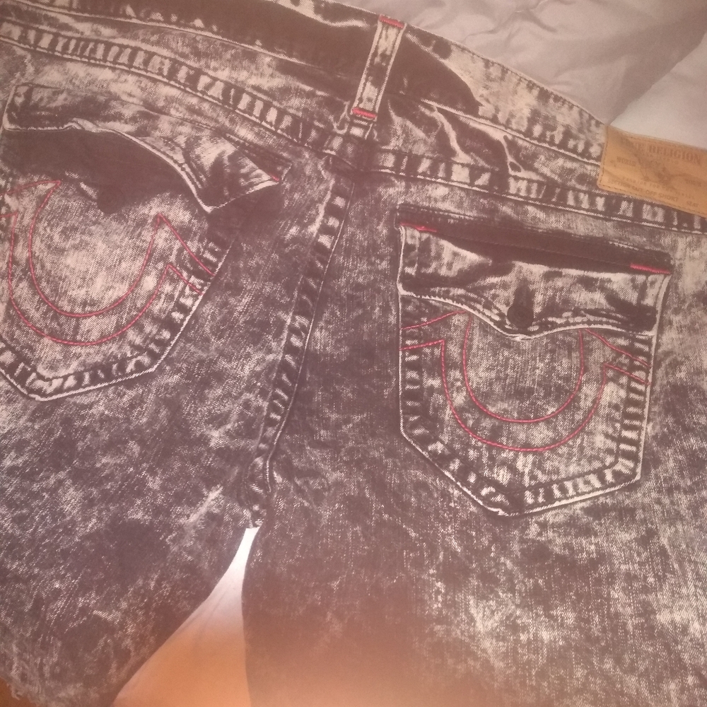 Shorts mostly Rocks.
